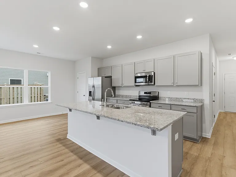 20226 Nightingale Dr — Photo 3