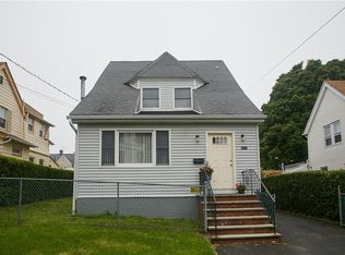 169 Elm St, New Rochelle, NY 10805