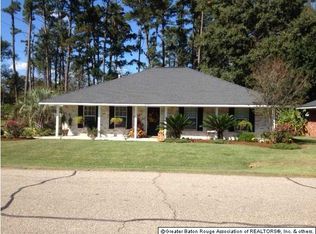 8121 Live Oak Ave, Denham Springs, LA 70706