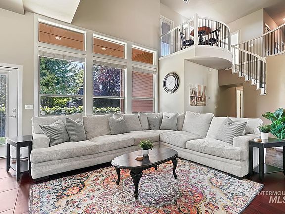 3rd image of 5327 N Red Hills Pl