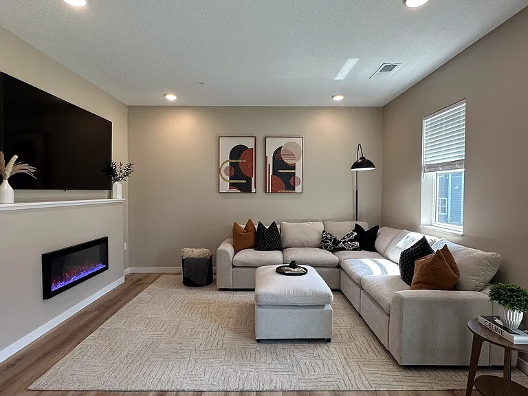 The Pines | Specials Available | Townhomes For Rent — Photo 119