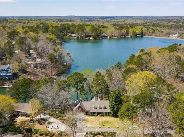 778 Lakeview Ln, Berkeley Lake, GA 30096
