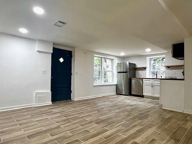 1685 Dunwoody Pl NE #BOTTOM — Photo 4