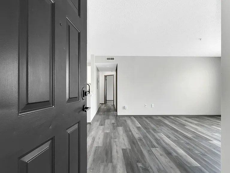 Parkview Apartments — Photo 20