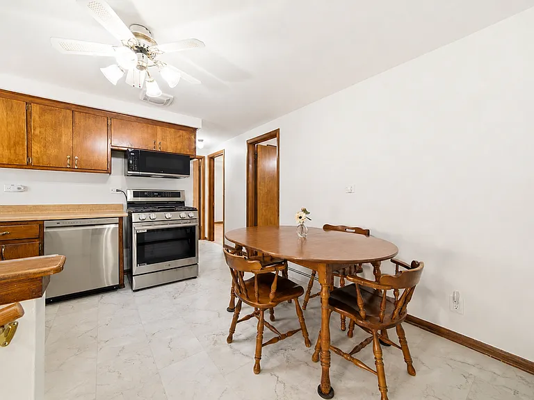 5145 S Melvina Ave — Photo 9
