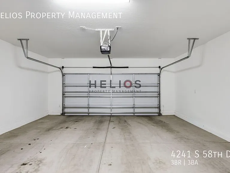 4241 S 58th Dr — Photo 11