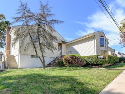 149 Charles St, Secaucus, NJ, 07094