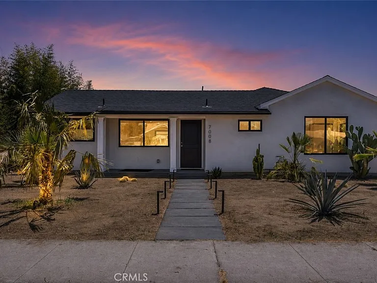 7008 Aura Ave — Photo 1