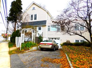 908 Mile Square Rd, Yonkers, NY 10704