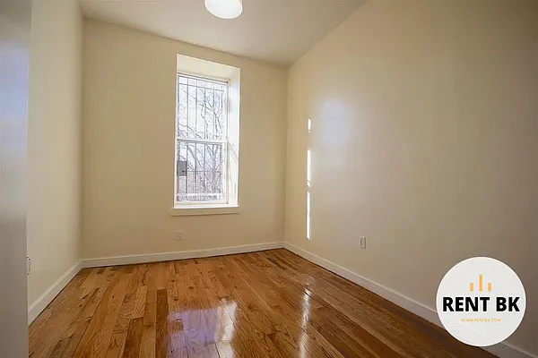 Rented by RENTBK LLC | media 9