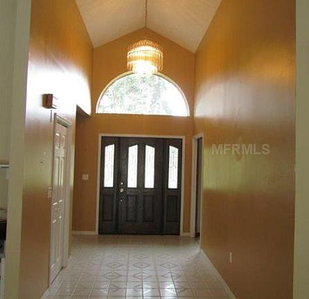 3rd image of 12848 Honeybrook Dr