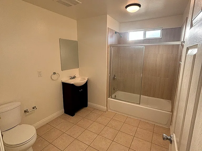 1337 W 55th St — Photo 5