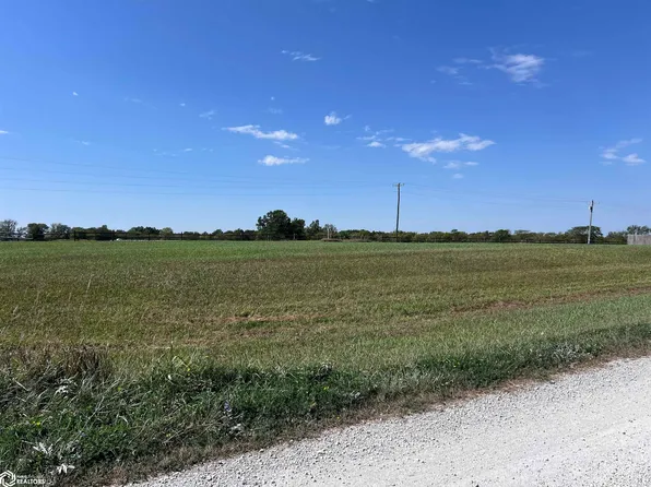 3 & 4 Lakeview Dr, Melrose, IA 52569