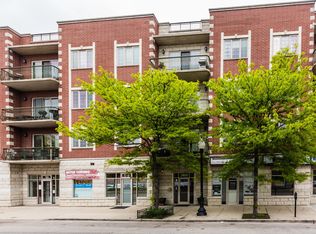 2900 W Irving Park Rd APT 303, Chicago, IL 60618
