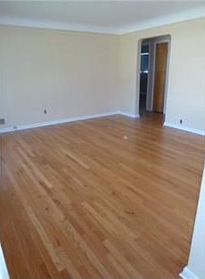 2nd image of 915 Sherman Ct