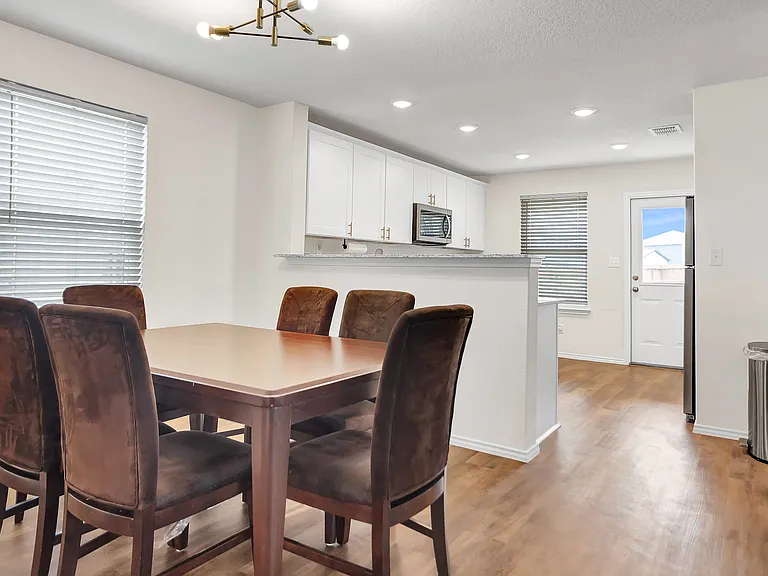 7360 Yucca Pl — Photo 6