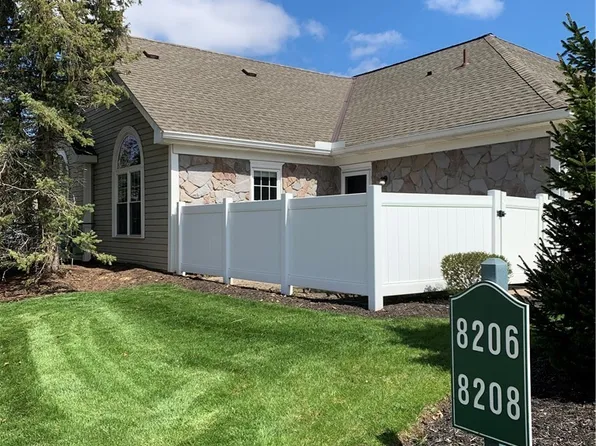 8208 Cyrus Ln, Northfield, OH 44067