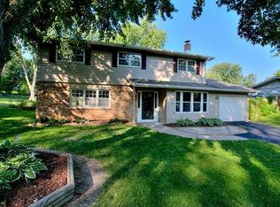 1218 Saint Andrews Rd, Bellevue, NE 68005