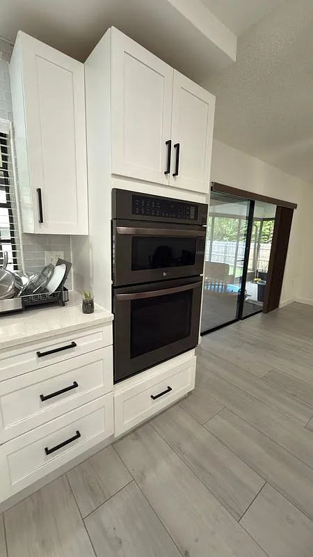 3 bed, 2.0 bath, 1459 sqft, $2,300 — Photo 4