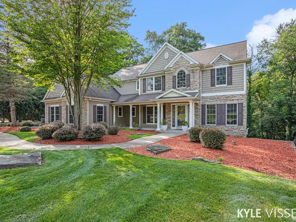 7769 Autumn Woods Dr SE, Ada, MI 49301