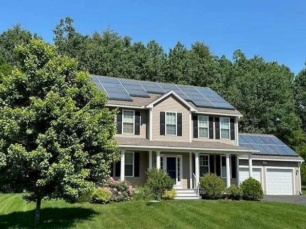37 Schwinn Dr, Nashua, NH 03062