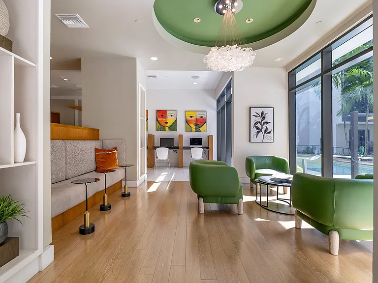 Berkshire Coral Gables — Photo 11