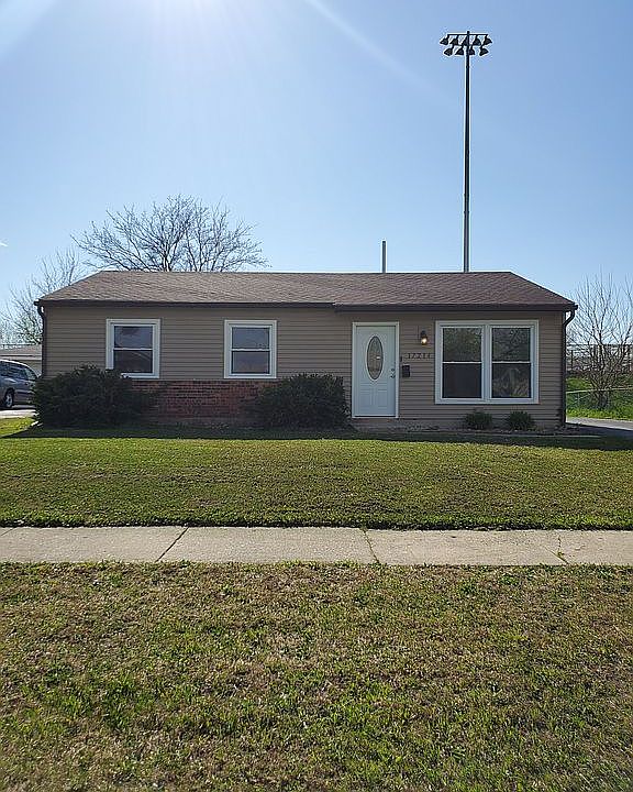 17214 Peach Grove Ln