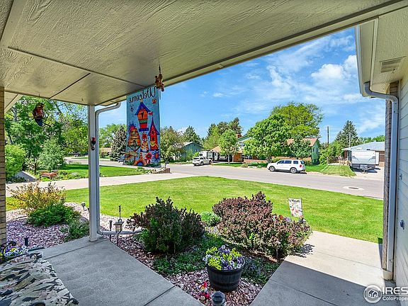 3rd image of 2632 W Buena Vista Dr