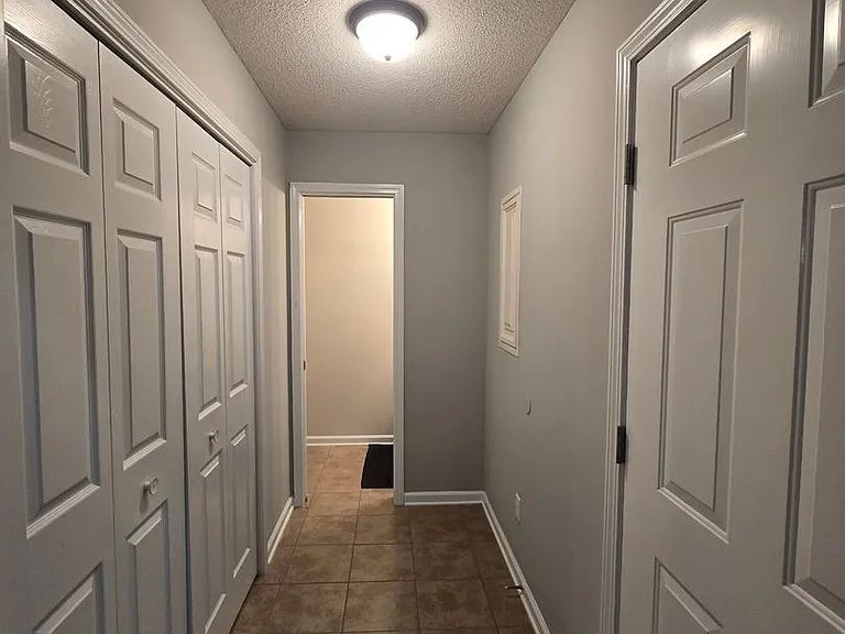106 Winterberry Way — Photo 3