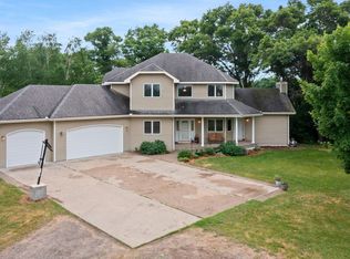 3238 317th Ave NW, Cambridge, MN 55008