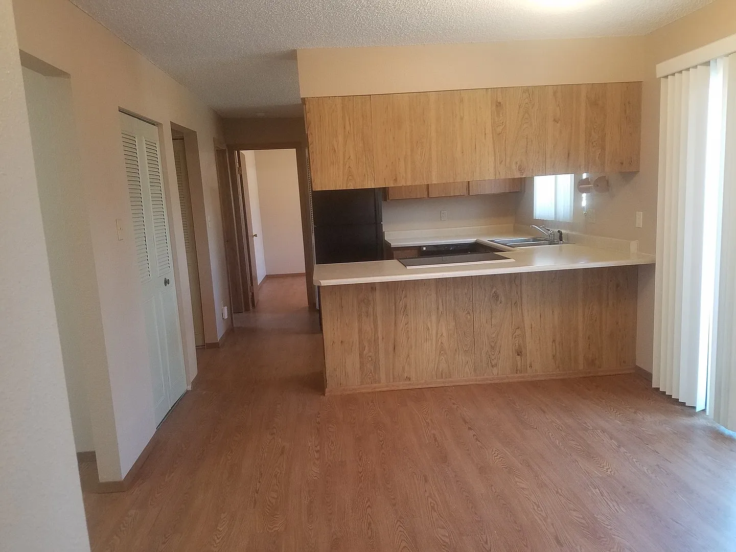 201 Macon — Photo 3