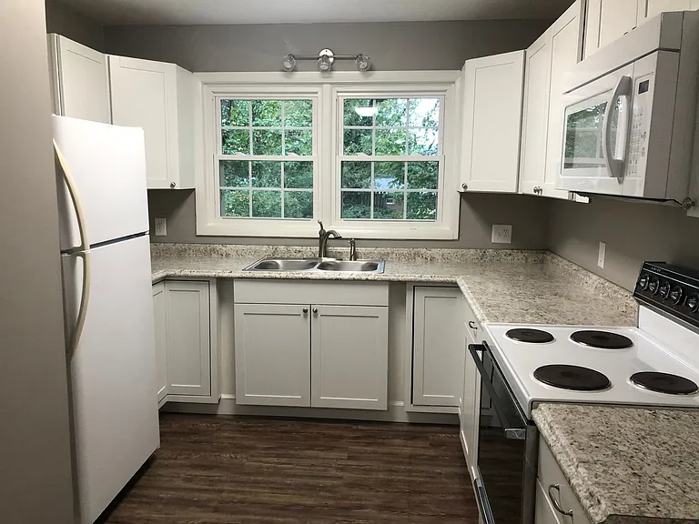 3315 Highway 126 #A — Photo 4