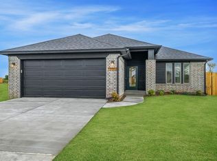 13312 SW 6th Ln, Yukon, OK 73099