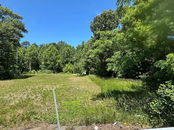 2601 John A Thompson Rd, Temple Hills, MD 20748