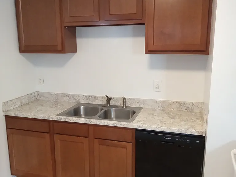2716 Carson Ave — Photo 2