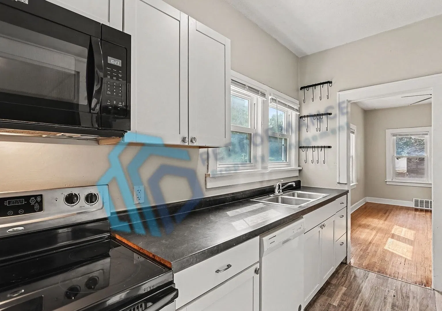 3 bedroom, 2 bath in NE Lincoln — Photo 4