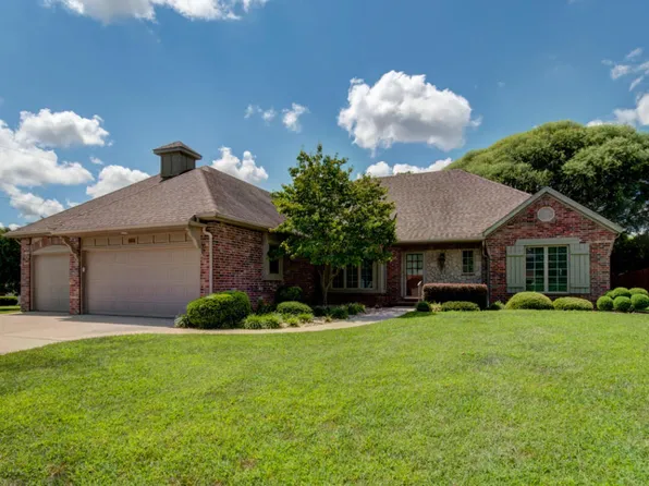 3297 S Victoria Ave, Springfield, MO 65809