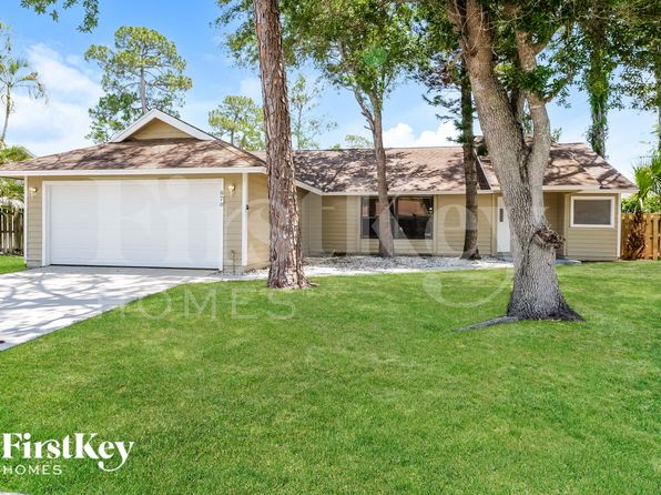 878 Daffodil Dr, Wellington, FL