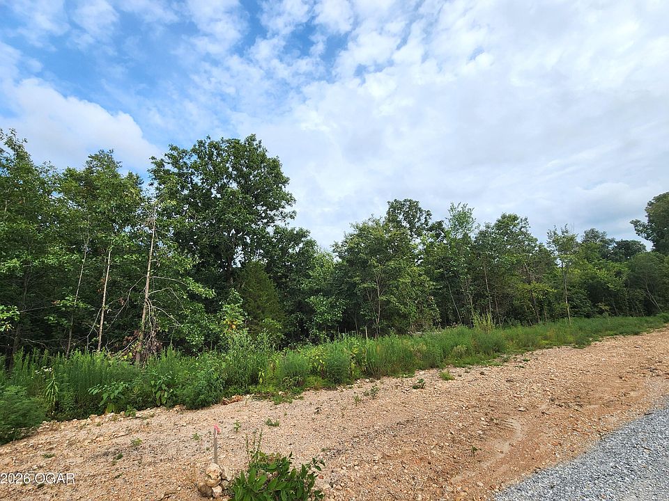 2nd image of 2061 Jericho Ln
