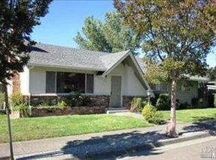 3381 Dartmouth Dr, Santa Rosa, CA 95405