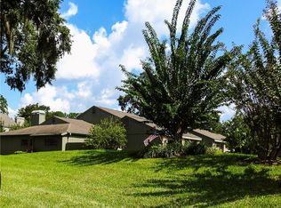 1810 SE Clatter Bridge Rd, Ocala, FL 34471