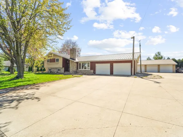 1116 Lake Park Rd, Menasha, WI 54952