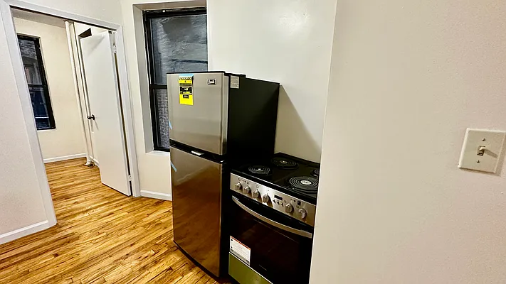 Rented by HOLTON REAL ESTATE INC. | media 10