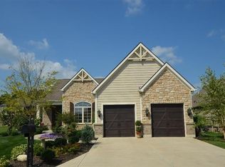 1428 Chantilly Ln, Centerville, OH 45458