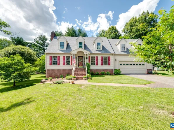 1110 Country Club Dr, Forest, VA 24551