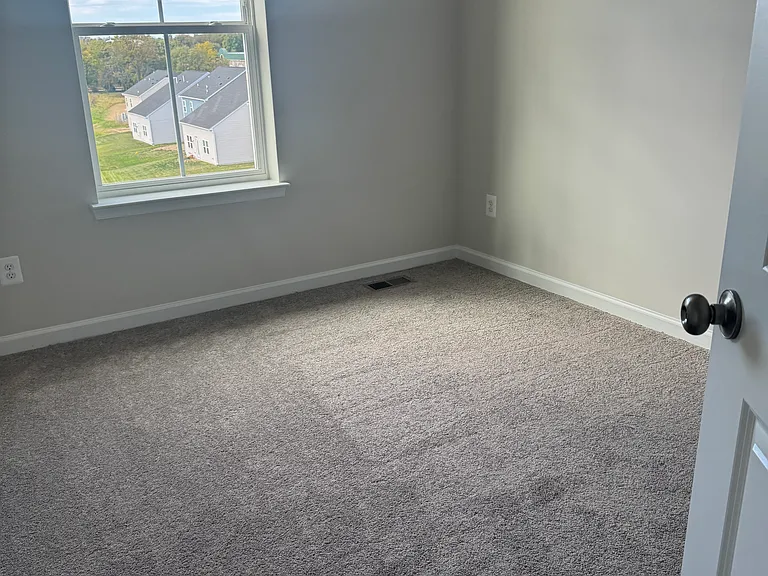 1334 Red Clover Ln — Photo 33