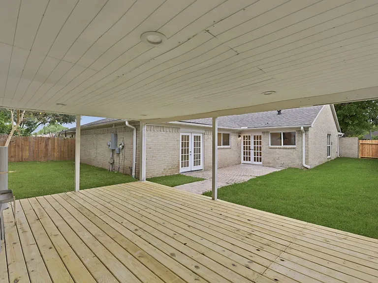 6718 Deer Ridge Ln — Photo 23