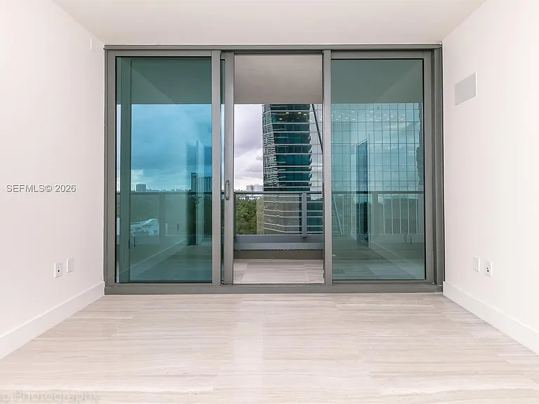1451 Brickell Ave #905 — Photo 13