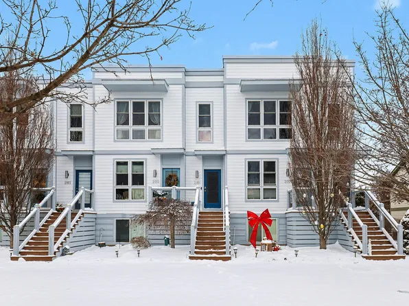 2161 New Town Dr NE, Grand Rapids, MI 49525