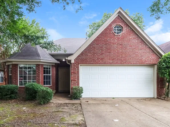 5892 Alexandria Ln, Southaven, MS 38671
